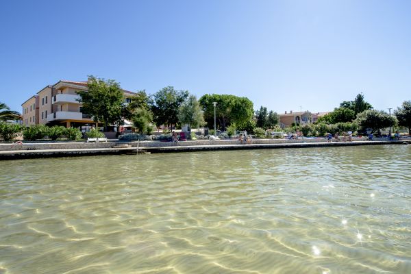 Laguna (Privlaka)